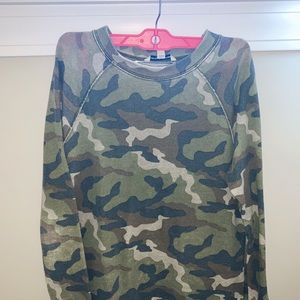 american eagle camo sweater